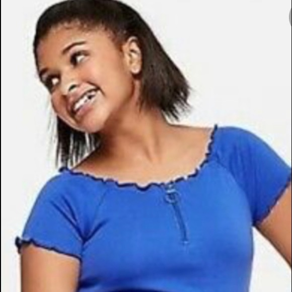 Fluted Hem Off Shoulder Top - Picture 3 of 4